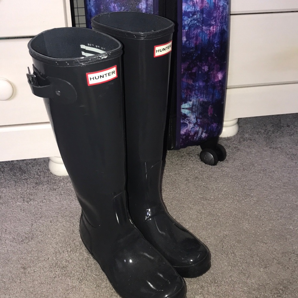 Charcoal hunter boots